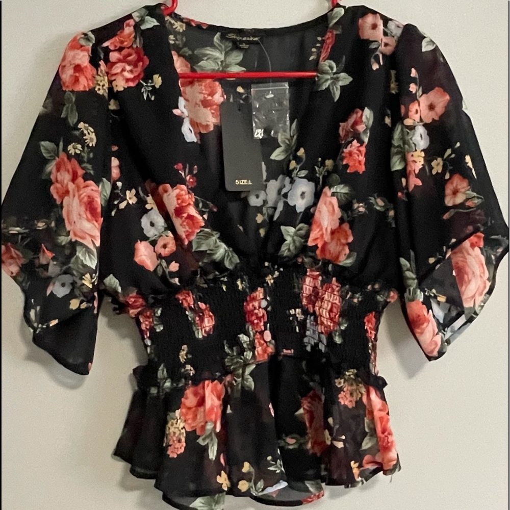Cute flowery top